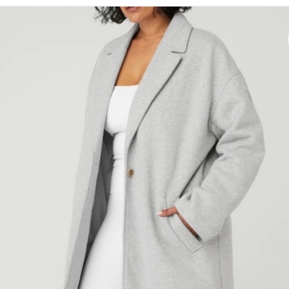 ALO Yoga Jackets & Blazers - NWOT  ALO YOGA  VIP  ONE  BUTTON  COAT  IN ATHLETIC  HEATHER  GREY